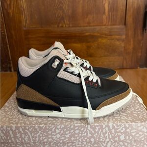 Jordan 3 - Desert Elephant w/ Box